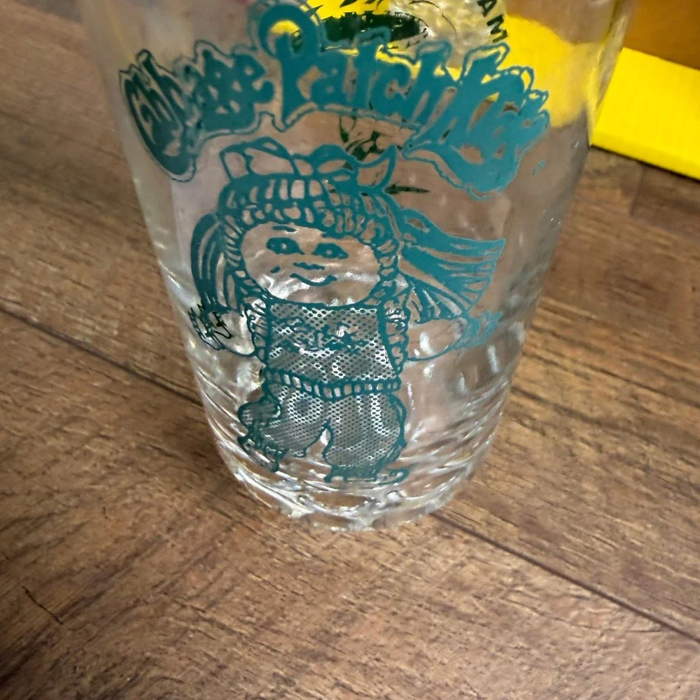 Vintage Cabbage Patch Kids Maria's Carry‎ Out Glasses Set of 3 Bubble Base